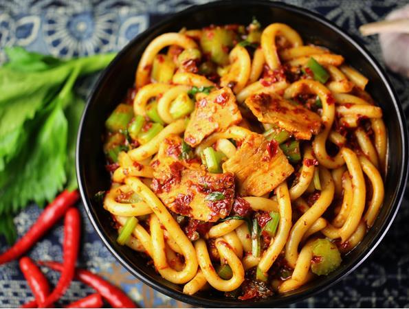 v2-026f4ea6735b0afeaaa87af1d868fd59_720w